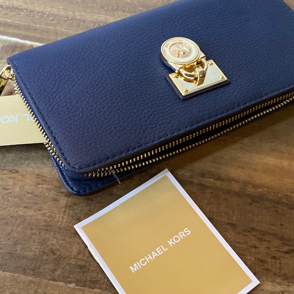 Michael Kors Hamilton Large Zip Wallet Navy - Picture 7 of 8